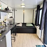 Apartment Du Theatre, Avec Ou Sans