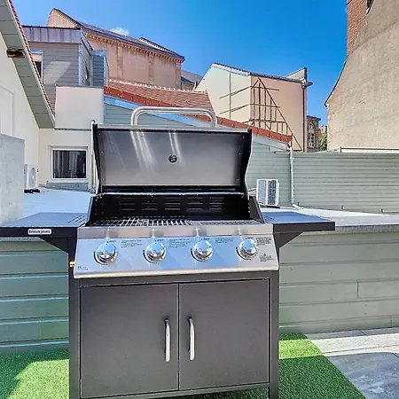 Апартаменты Du Theatre, Avec Ou Sans