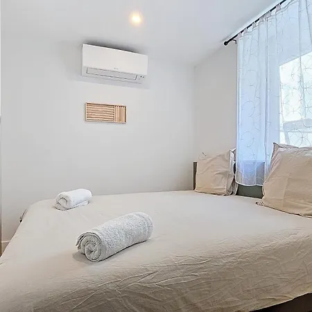 公寓 Du Theatre, Avec Ou Sans 穆兰