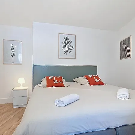 Du Theatre, Avec Ou Sans Мулен