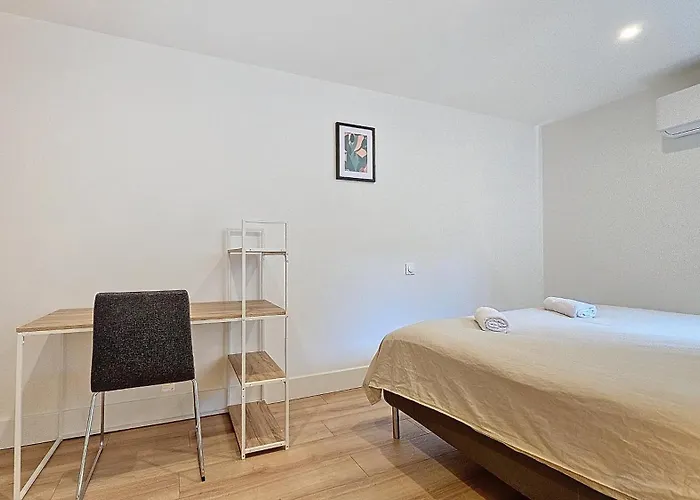 Apartment Du Theatre, Avec Ou Sans