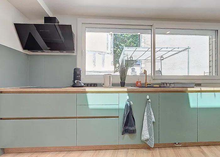 Du Theatre, Avec Ou Sans Moulins (Allier)